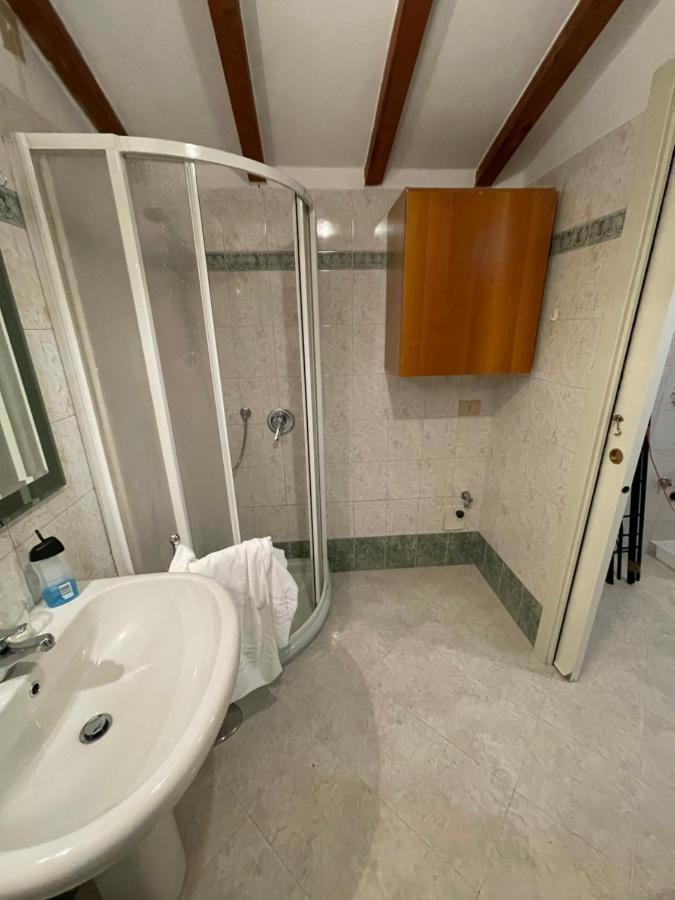 King'S Garden Hotel Velence Kültér fotó