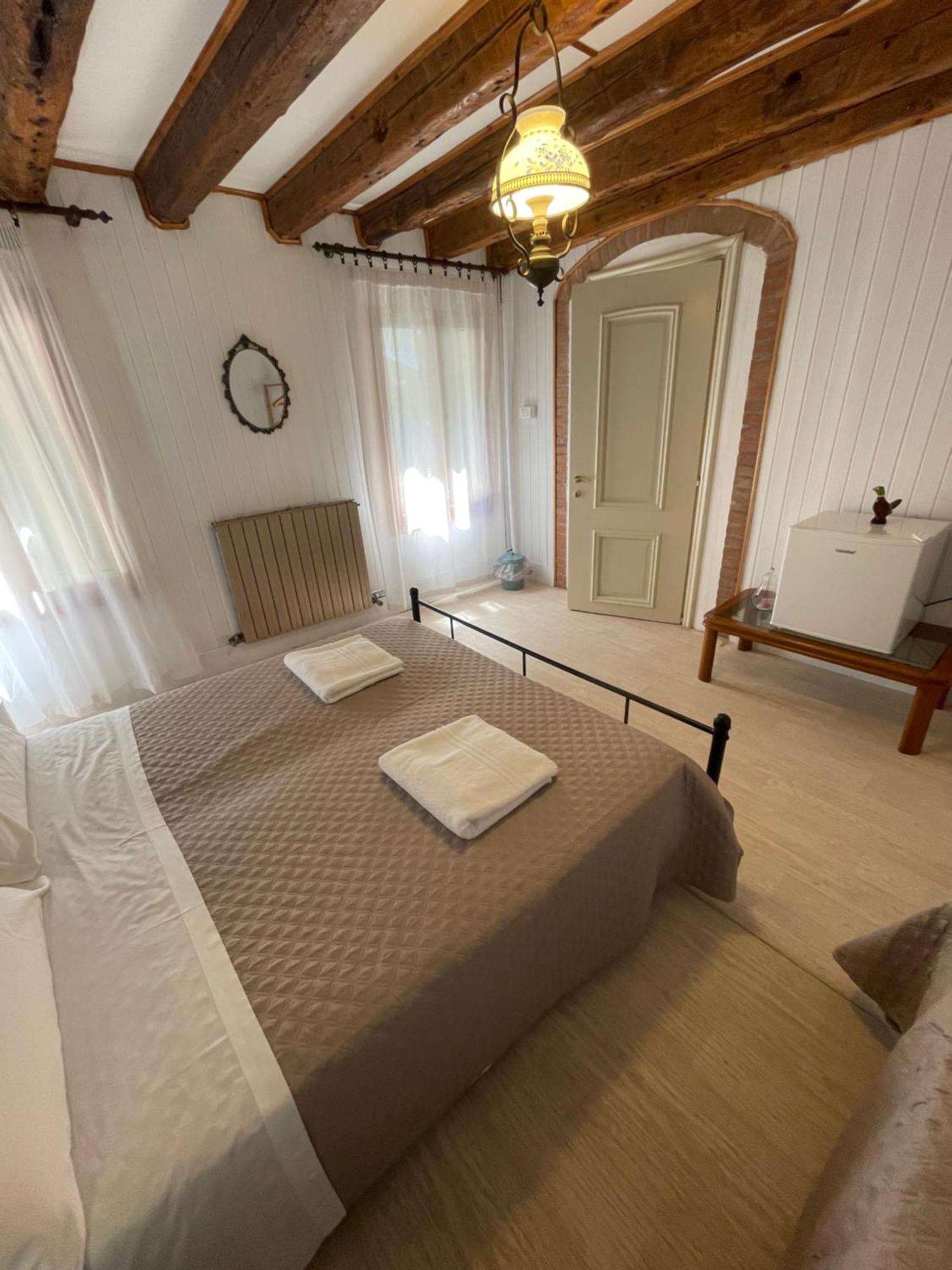 King'S Garden Hotel Velence Kültér fotó